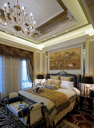 金色奢华新古典欧式卧室背景墙装饰欣赏