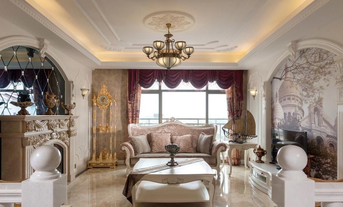 丰裕华丽古典浮雕欧式风格三居客厅装修图