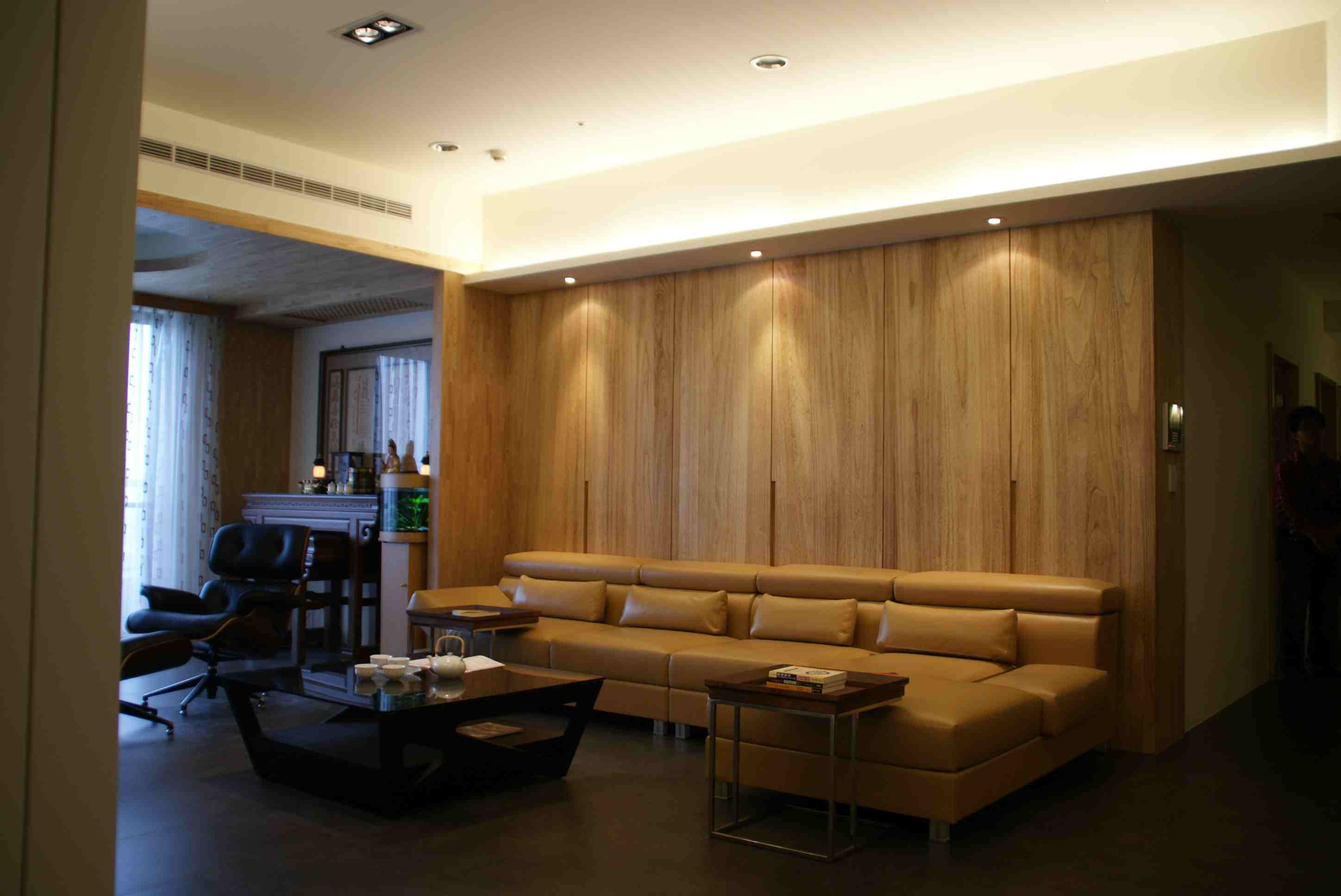 背景墙装饰实木简约现代客厅装修效果图实木现代简约复式跃层客厅设计