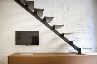 现代宜家风格设计黑色小楼梯装修图片