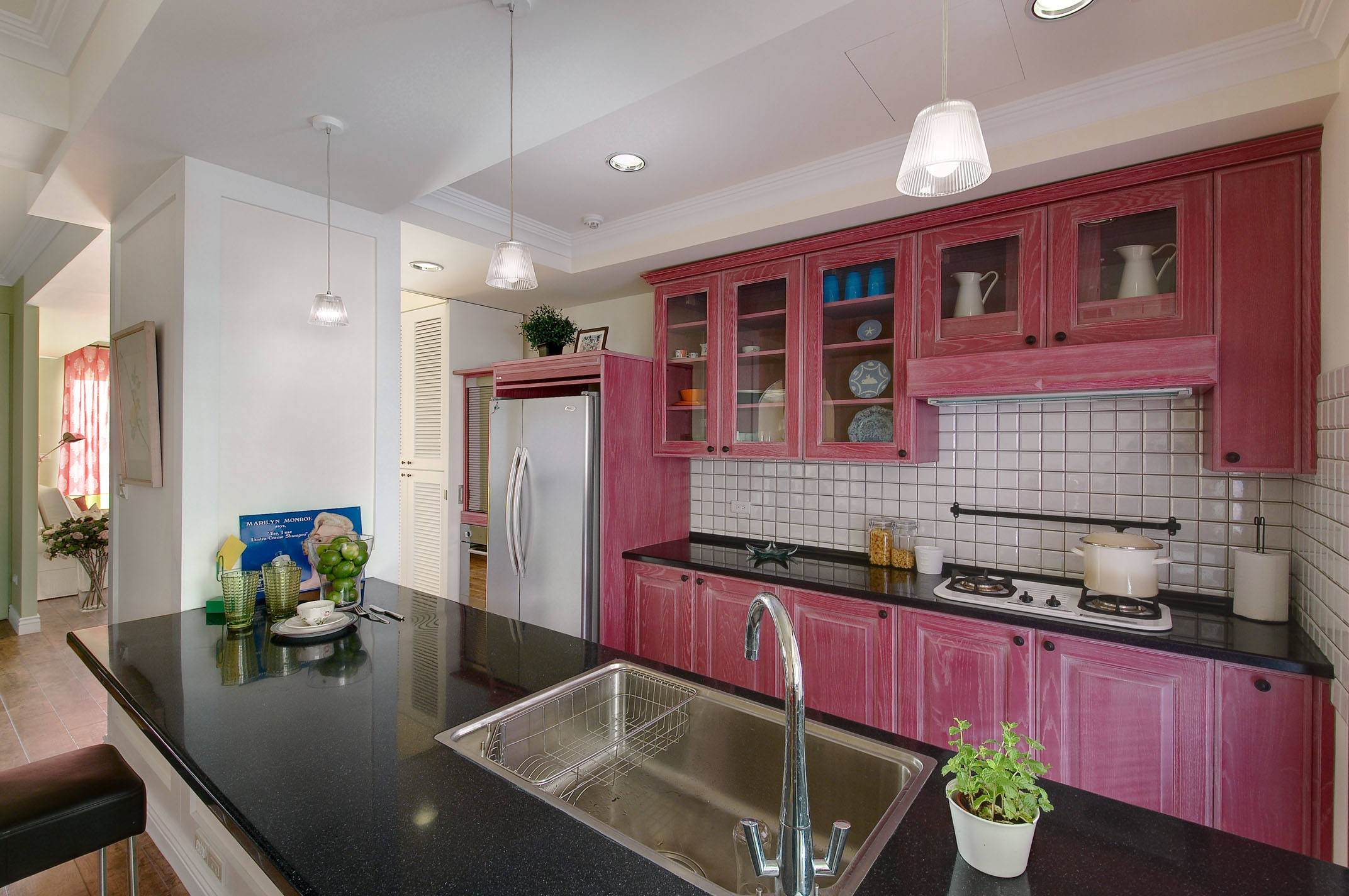 糖果粉红色宜家厨房装饰效果图