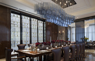 唯美奢华新古典餐厅吊顶水晶灯图片