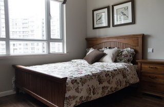 古朴美式风格卧室床上用品装饰图