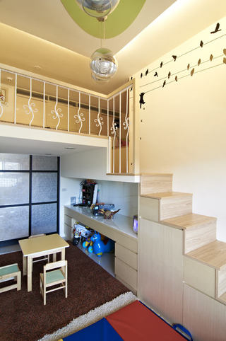 米色现代复式楼梯设计装修案例图