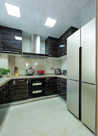 黑色简约现代高端厨房U型橱柜设计