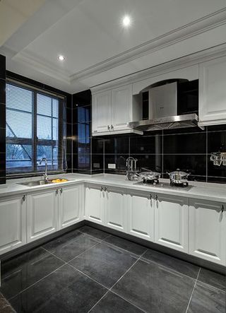 黑白欧式新古典风格设计厨房效果图