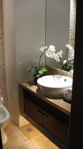 时尚现代设计风格卫生间浴室柜设计装修图