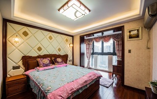 古典中式风格复式卧室装潢效果图