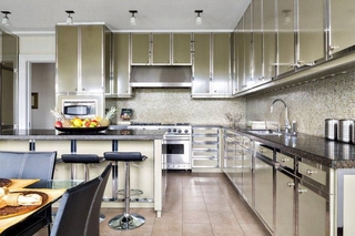 现代开放式厨房铝合金整体橱柜装饰效果图