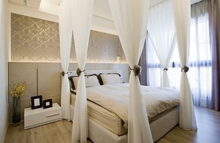 白色纯净现代简约风卧室帷幔装饰效果图片