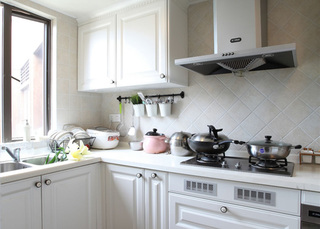 简约美式风格小厨房设计装修图片