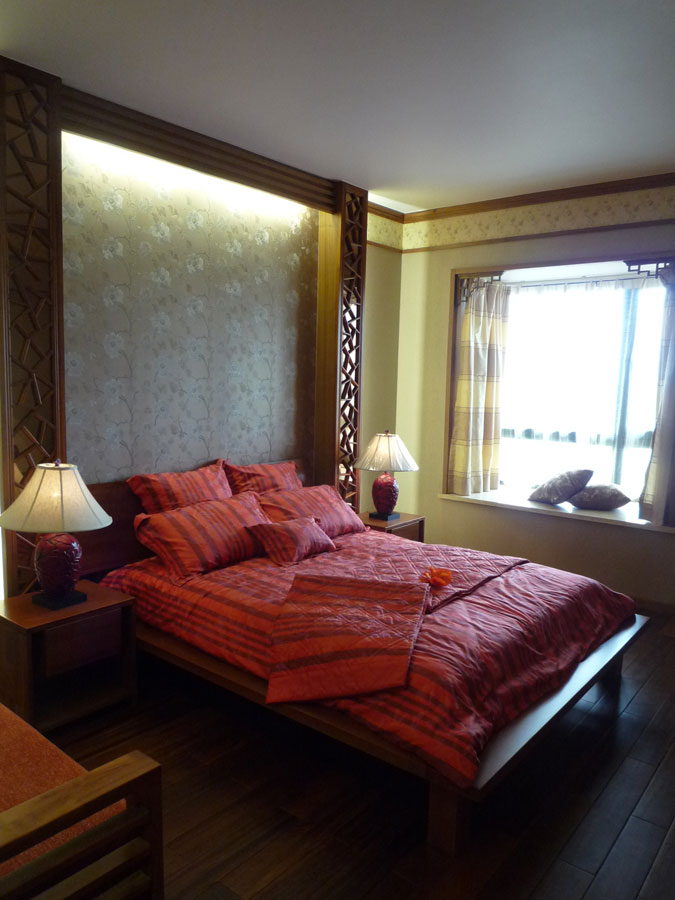 典雅中式风格卧室床头背景墙布置欣赏图片