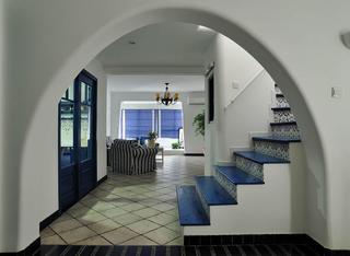 蓝白清凉地中海风格别墅楼梯设计装潢效果图