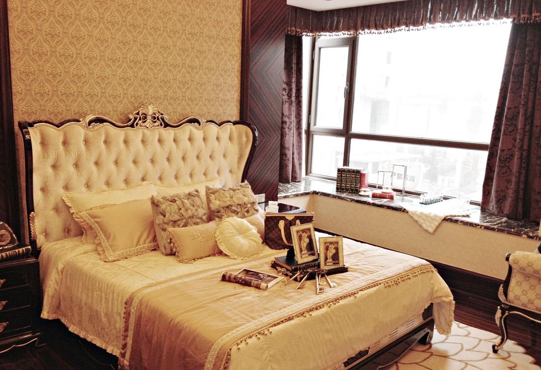 古典欧式奢华风卧室飘窗设计欣赏图片