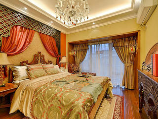 色彩鲜艳古典精美美式卧室软装饰效果图