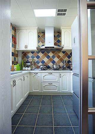 8平米美式风格U型厨房装潢效果图