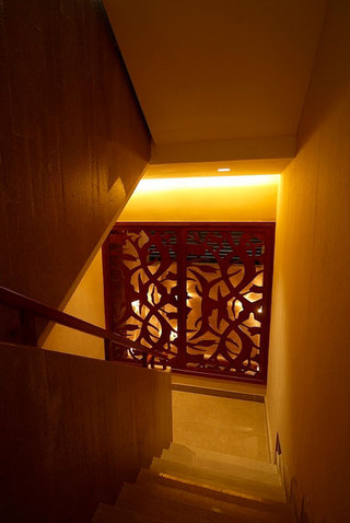 东南亚风格别墅楼梯效果图片