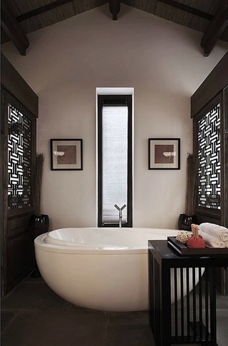 复古素雅中式卫生间浴缸布局效果图