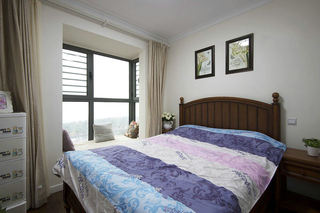 小情调美式风格小户型卧室飘窗设计图片
