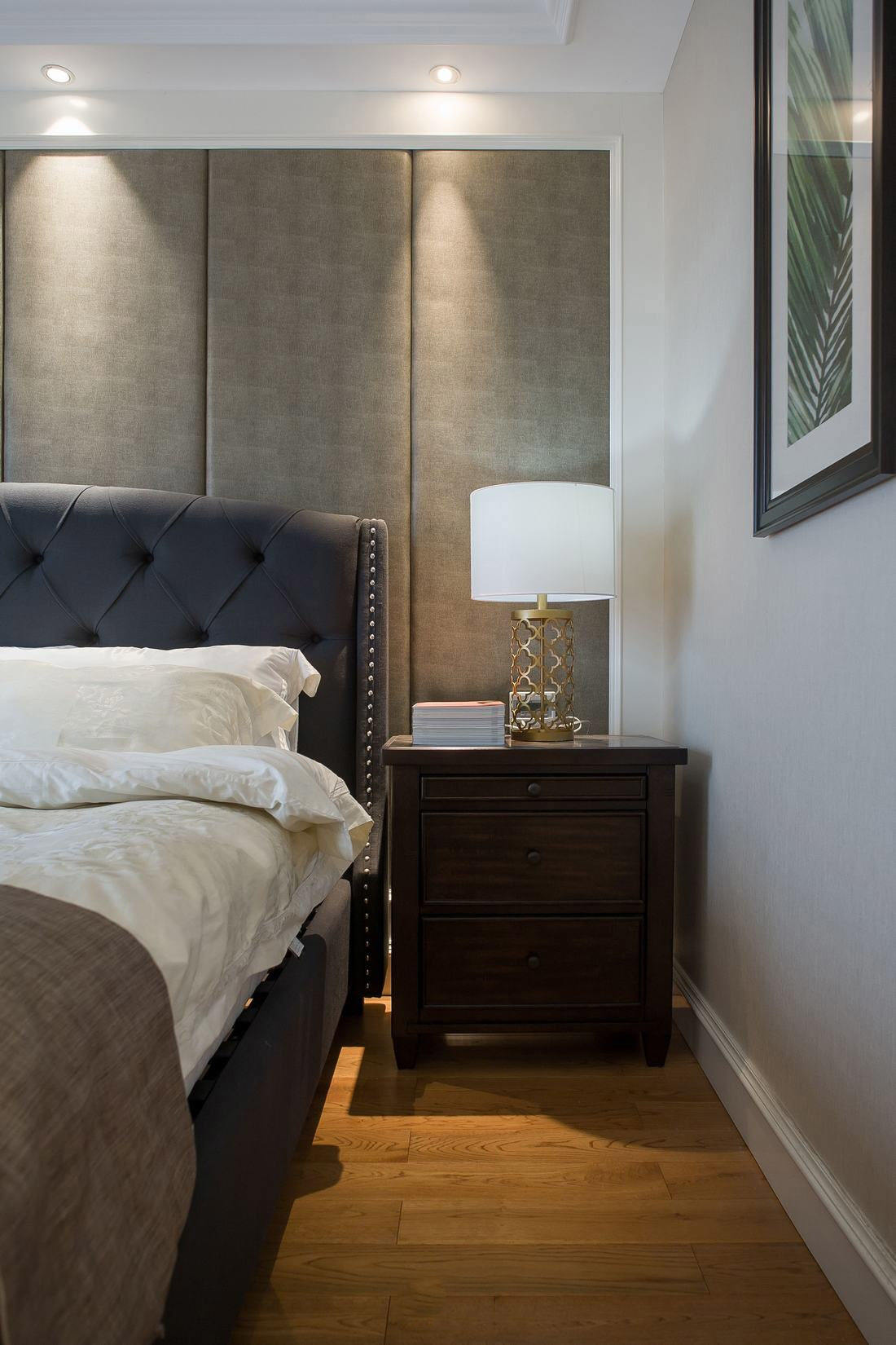 简易美式风格卧室床头软包效果图片欣赏