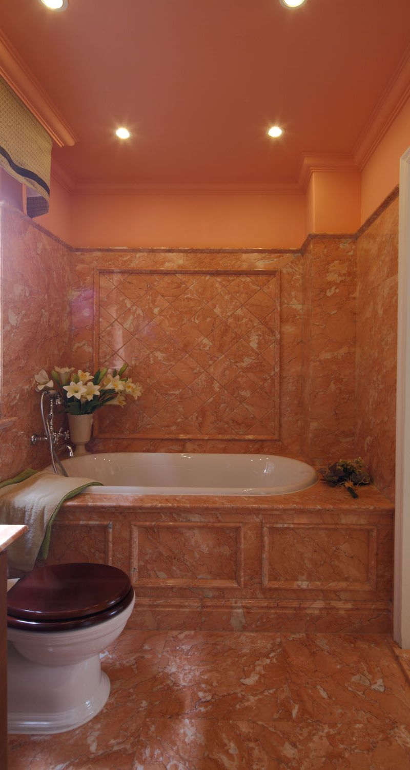 复古奢华欧式洗手间浴缸背景墙效果图