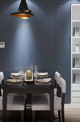 现代时尚暗蓝色餐厅背景墙设计效果图