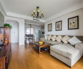 质朴简约美式风格三居室客厅沙发效果图