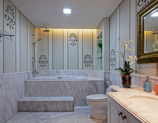简欧风格室内卫生间瓷砖浴缸设计效果图
